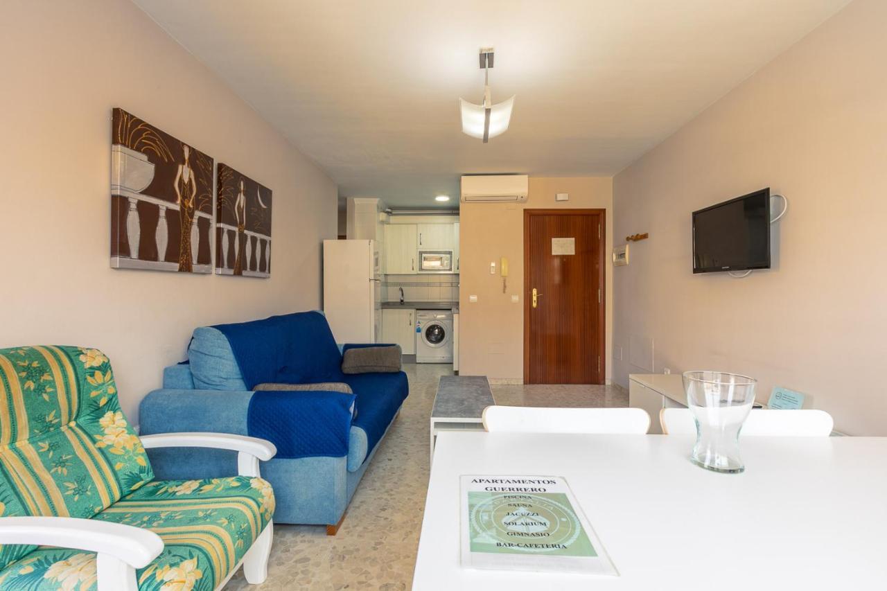 Apartamentos Guerrero Torre del Mar Kültér fotó