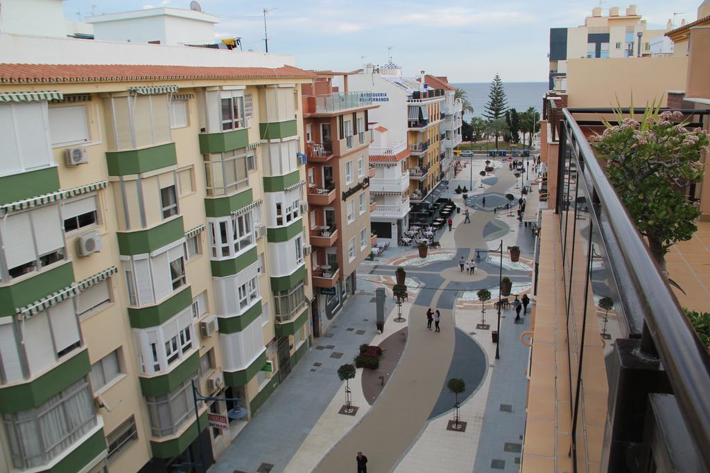 Apartamentos Guerrero Torre del Mar Kültér fotó