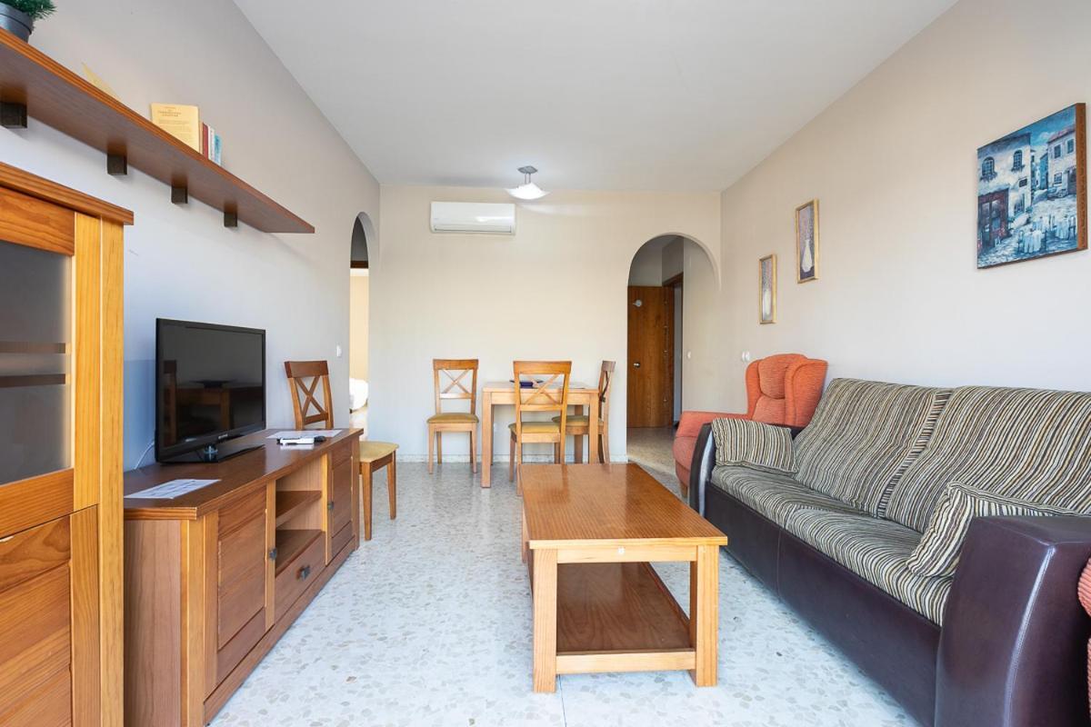 Apartamentos Guerrero Torre del Mar Kültér fotó