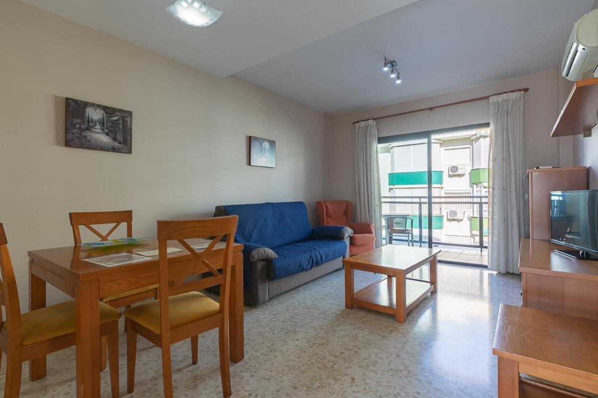 Apartamentos Guerrero Torre del Mar Kültér fotó