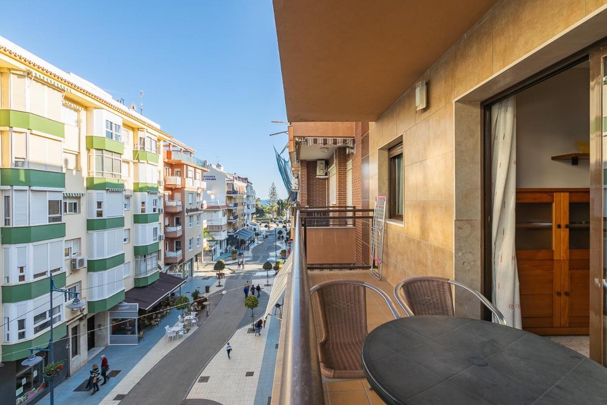 Apartamentos Guerrero Torre del Mar Kültér fotó