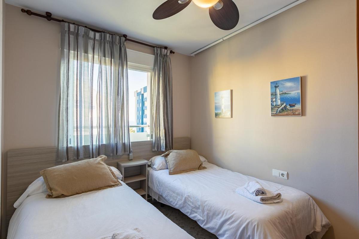 Apartamentos Guerrero Torre del Mar Kültér fotó