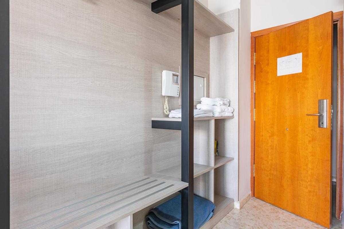 Apartamentos Guerrero Torre del Mar Kültér fotó