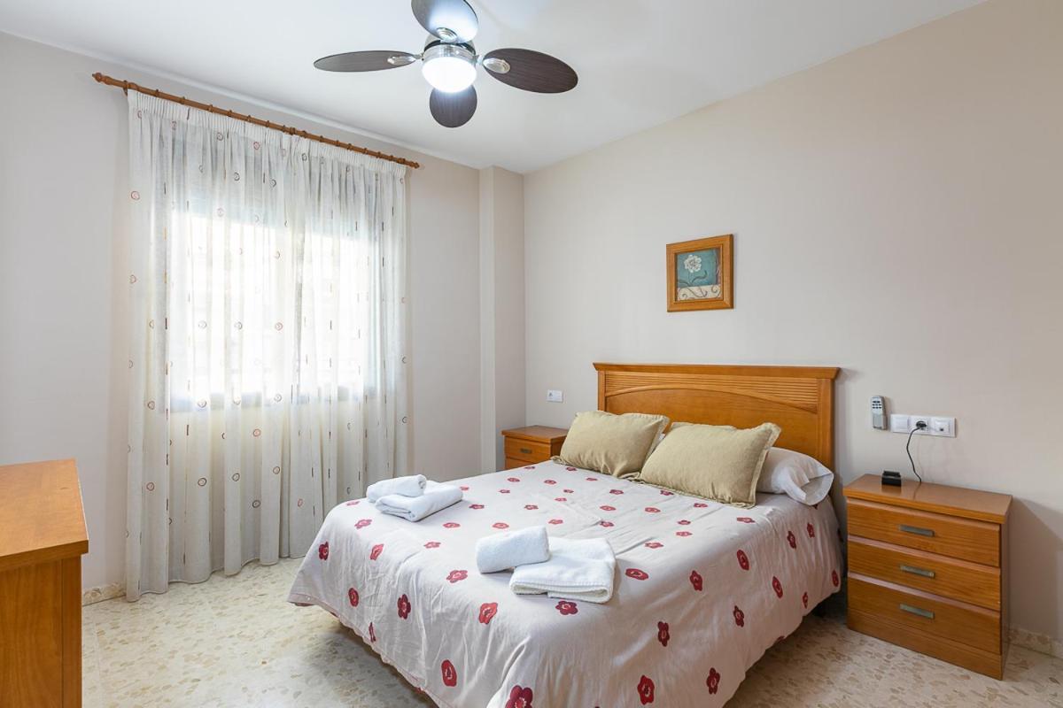 Apartamentos Guerrero Torre del Mar Kültér fotó
